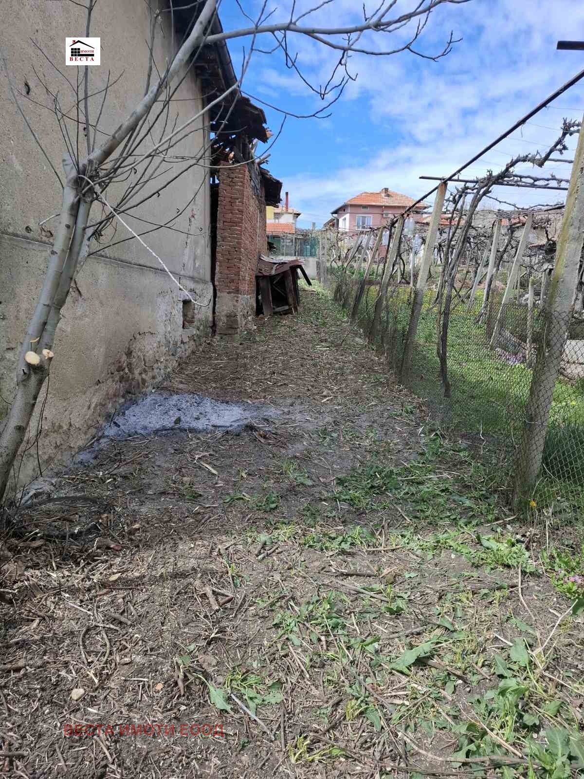 Продава КЪЩА, с. Блажиево, област Кюстендил, снимка 14 - Къщи - 53858639