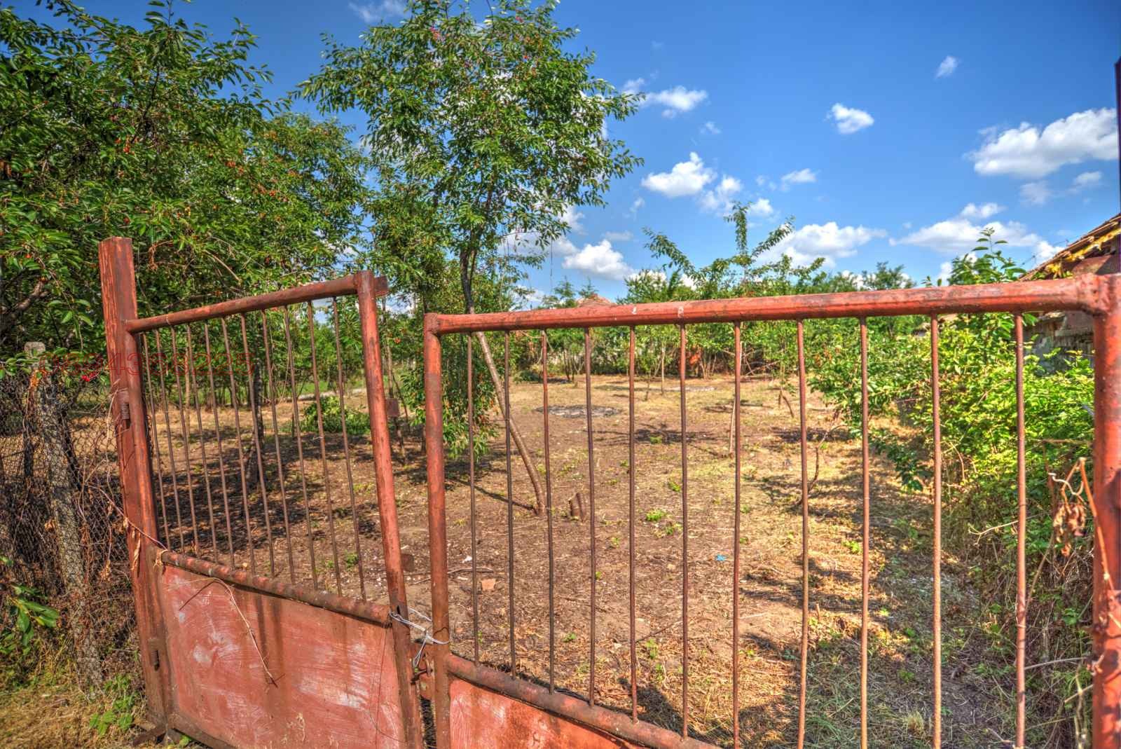 Продава ПАРЦЕЛ, гр. Борово, област Русе, снимка 8 - Парцели - 54168202