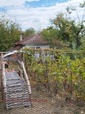 Продажба на имоти в с. Бистрец, област Бургас - изображение 2 