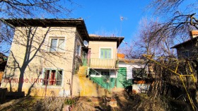 House Tserovets, region Ruse 1