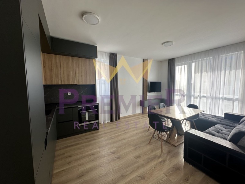 De vânzare  1 dormitor Varna , Vâzrajdane 3 , 60 mp | 24347753