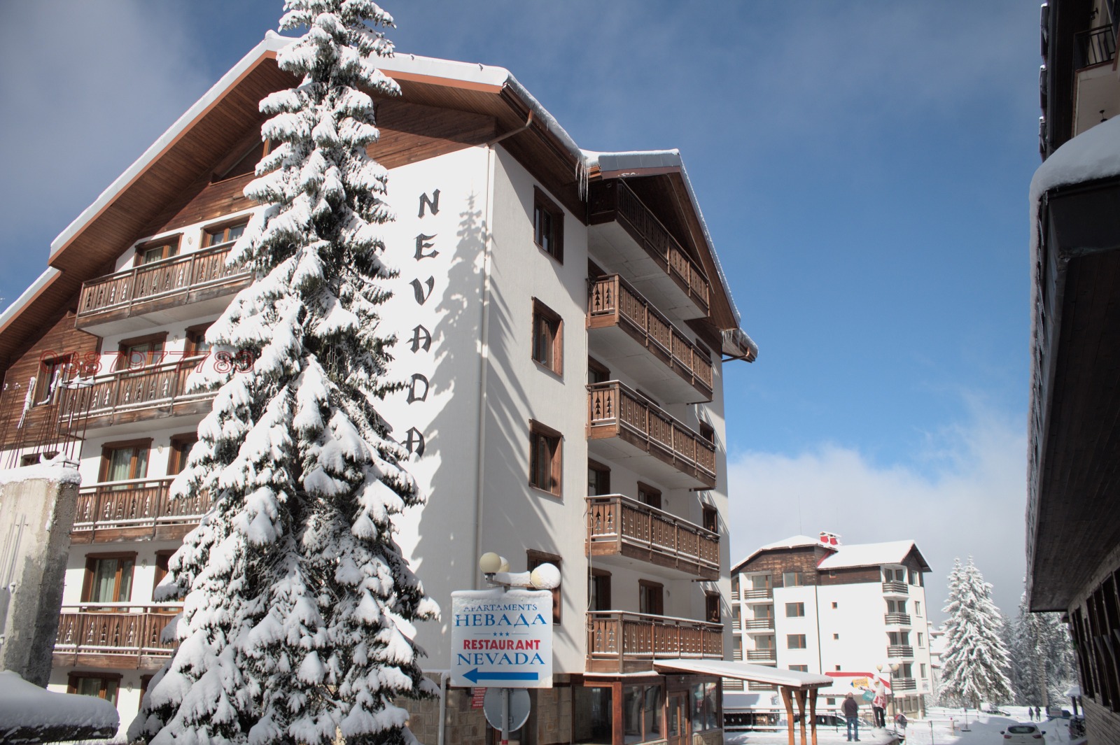 Продава ХОТЕЛ, к.к. Пампорово, област Смолян, снимка 2 - Хотели - 54177630