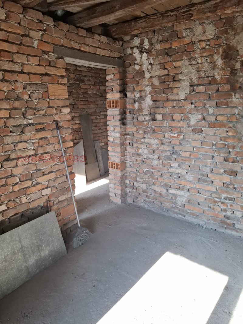 Продава 2-СТАЕН, гр. Пловдив, Кючук Париж, снимка 2 - Апартаменти - 52802139