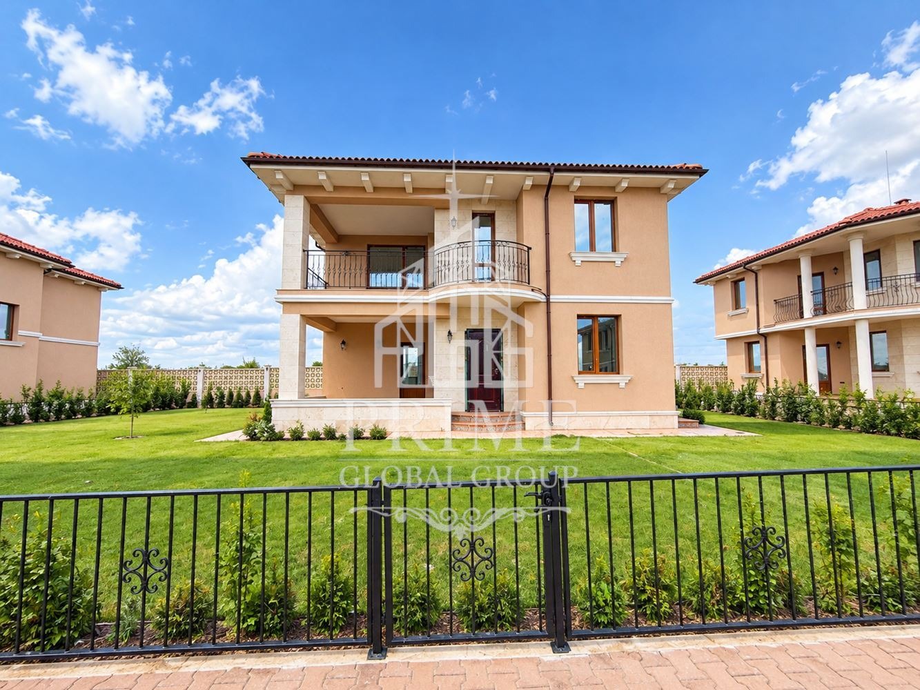 Продава КЪЩА, гр. Поморие, област Бургас