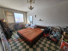 3 Schlafzimmer Goze Deltschew, Sofia 14