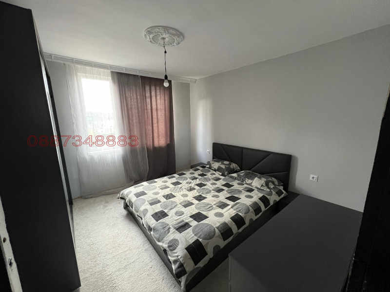 Продава ЕТАЖ ОТ КЪЩА, гр. Радомир, област Перник, снимка 5 - Етаж от къща - 52784237