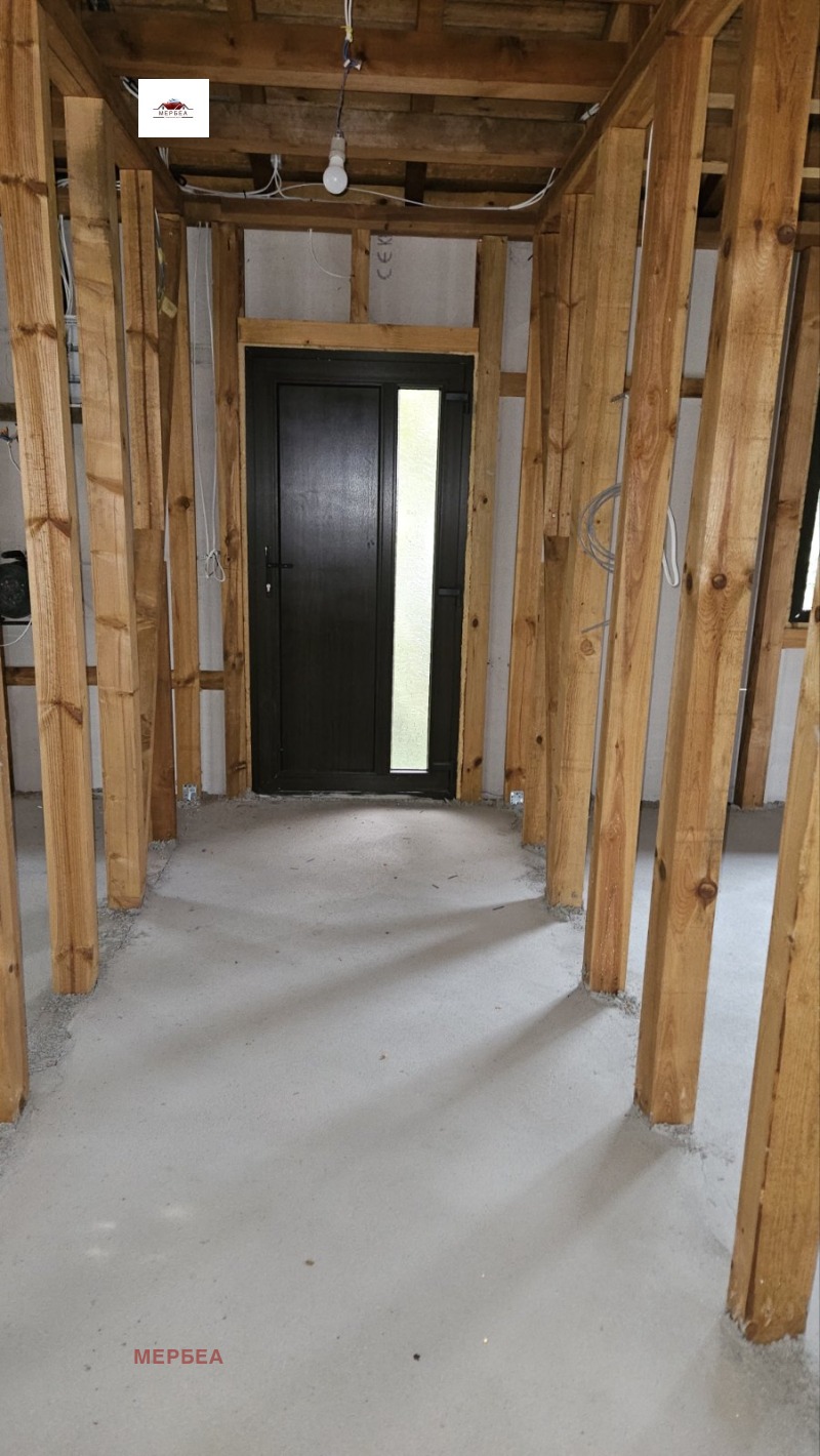 Продава КЪЩА, гр. Батановци, област Перник, снимка 3 - Къщи - 52616272