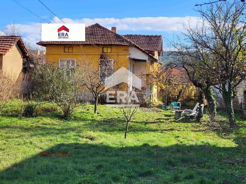 Продава КЪЩА, гр. Пирдоп, област София област