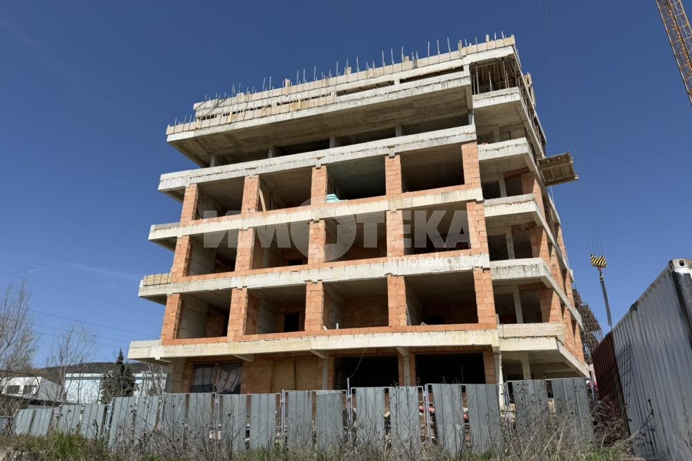 Продава 3-СТАЕН, гр. Варна, Левски 1