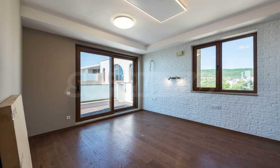 Продава МНОГОСТАЕН, гр. Балчик, област Добрич, снимка 13 - Апартаменти - 54847641