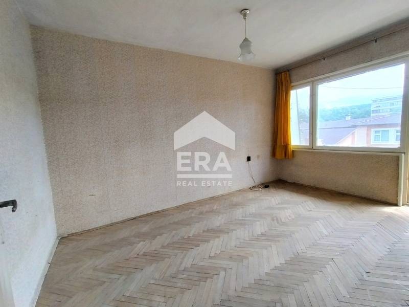 Продава 1-СТАЕН, гр. Кърджали, Център, снимка 2 - Апартаменти - 55058628