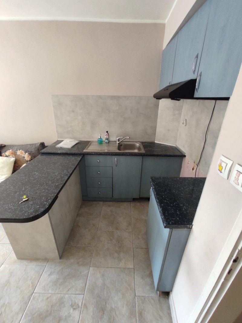 Te koop  1 slaapkamer Plovdiv , Kjutsjuk Parizj , 74 m² | 89942443 - afbeelding [2]