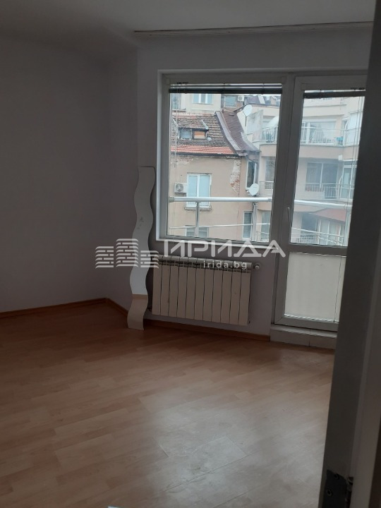 Продава 2-СТАЕН, гр. София, Център, снимка 4 - Апартаменти - 54358349