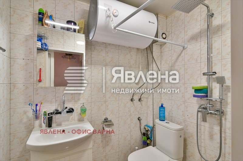 Продава МНОГОСТАЕН, гр. Варна, Център, снимка 10 - Aпартаменти - 48594817