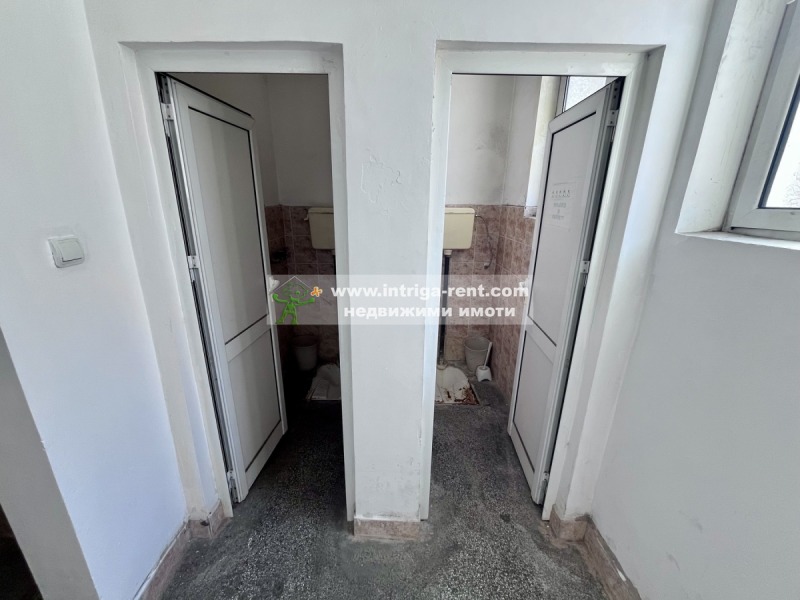 Te koop  Kantoor Chaskovo , Tsentar , 191 m² | 29736685 - afbeelding [12]
