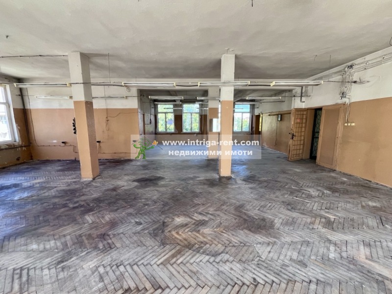 Te koop  Kantoor Chaskovo , Tsentar , 191 m² | 29736685 - afbeelding [3]