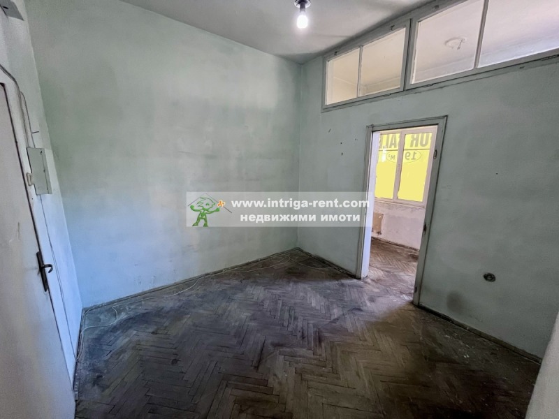 Te koop  Kantoor Chaskovo , Tsentar , 191 m² | 29736685 - afbeelding [11]