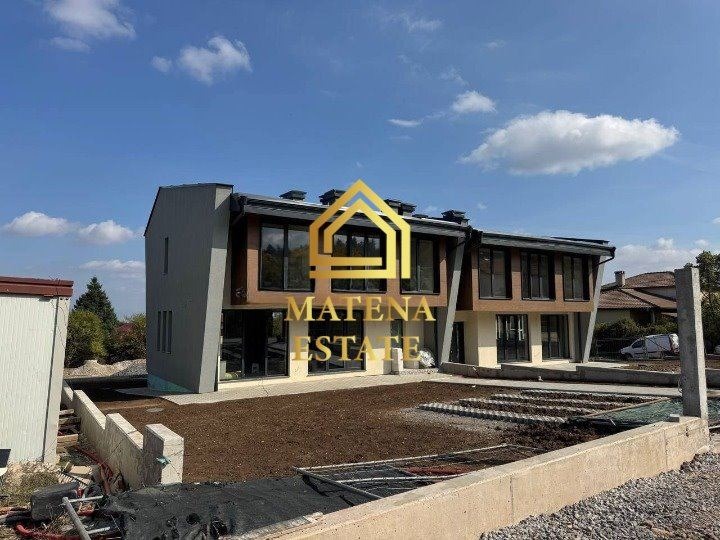 Продава КЪЩА, гр. София, с. Панчарево, снимка 2 - Къщи - 52234310