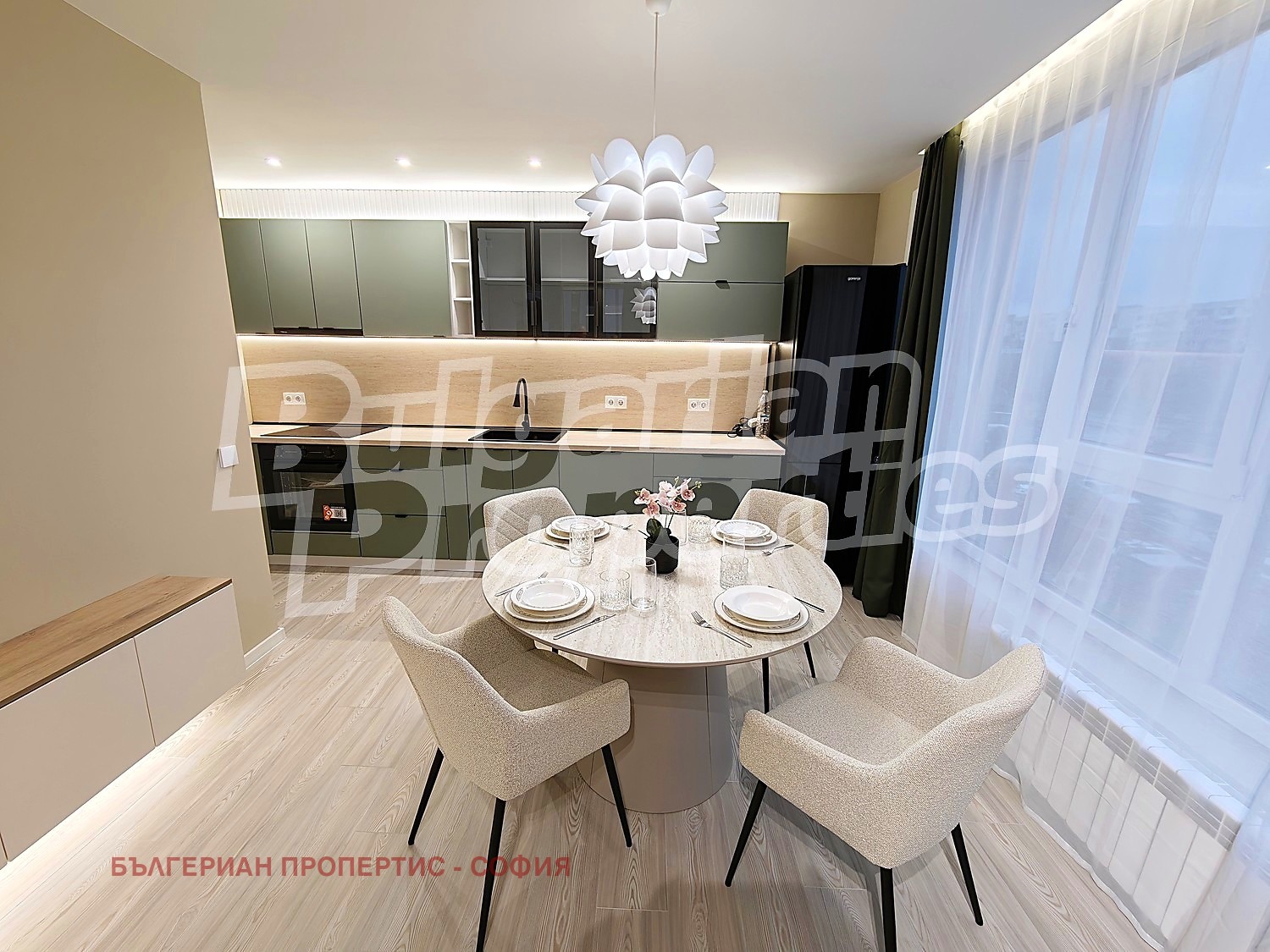 Продава 3-СТАЕН, гр. София, Банишора, снимка 2 - Апартаменти - 56679687