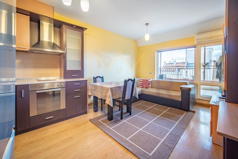Продава 3-СТАЕН в град Варна, Възраждане 1 - 97 кв.м / 215 000 € » 420 503.45 лв., ИМОТИ ПРЕМИЕР