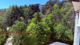 1 chambre k.k. Zlatni pyasatsi, Varna 2