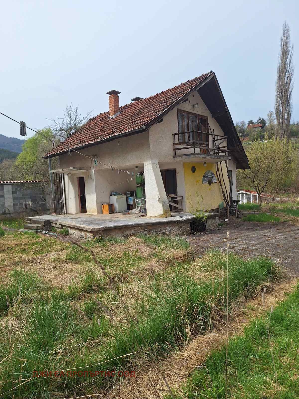 Продава КЪЩА, с. Луково, област София област, снимка 17 - Къщи - 54689381