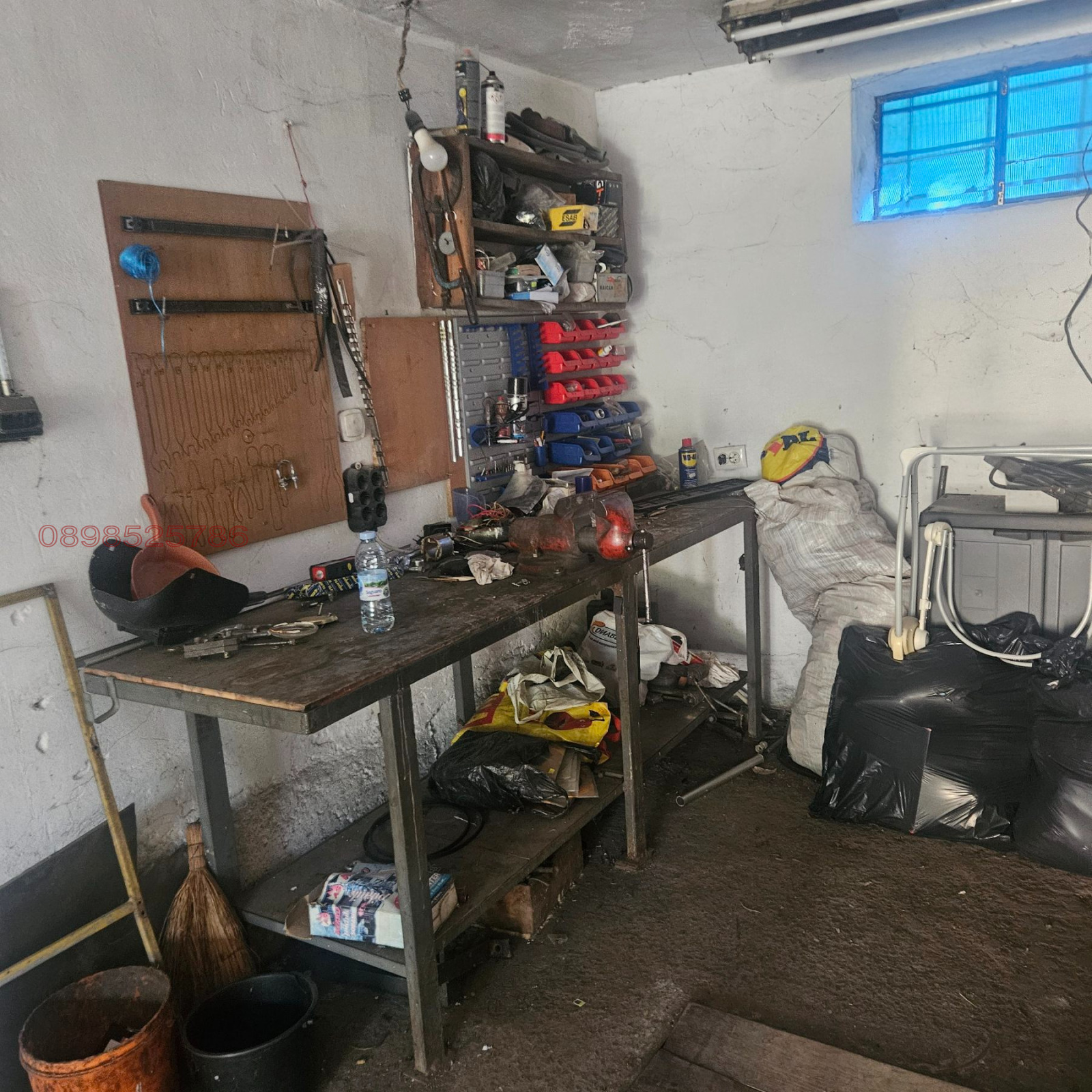 Продава ГАРАЖ, ПАРКОМЯСТО, гр. Шумен, 5-ти полк, снимка 4 - Гаражи и паркоместа - 56137745