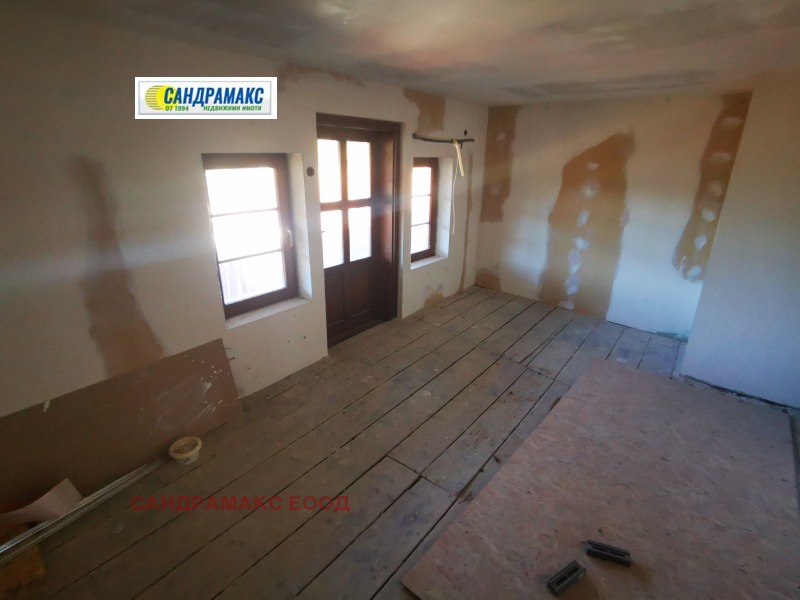 Продава  Къща град Ловеч , Вароша , 100 кв.м | 69917874 - изображение [11]