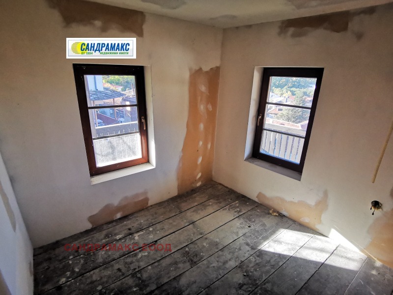 Продава  Къща град Ловеч , Вароша , 100 кв.м | 69917874 - изображение [8]