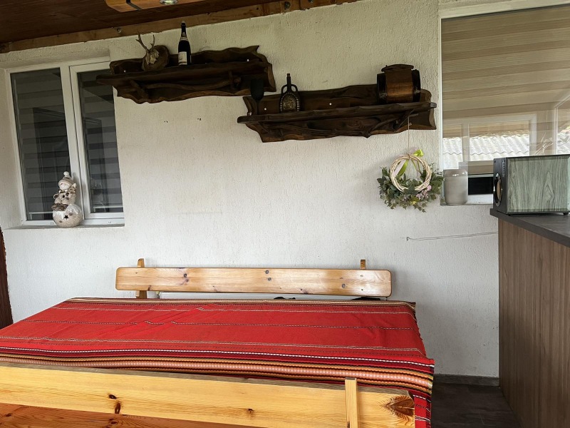 Продава ВИЛА, гр. Разград, Промишлена зона - Изток, снимка 14 - Вили - 52558219