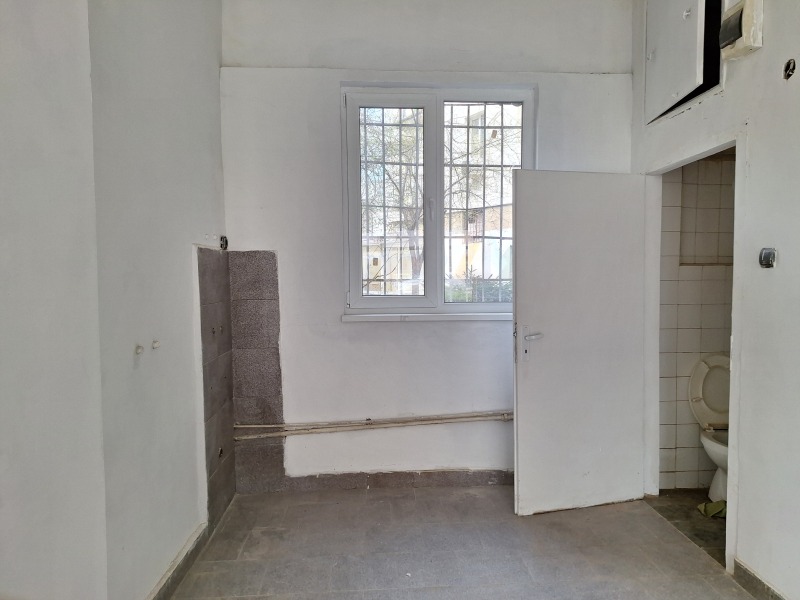 Продава МАГАЗИН, гр. София, Център, снимка 9 - Магазини - 52272989