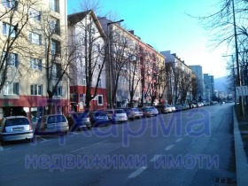 1 chambre Tsentar, Sofia