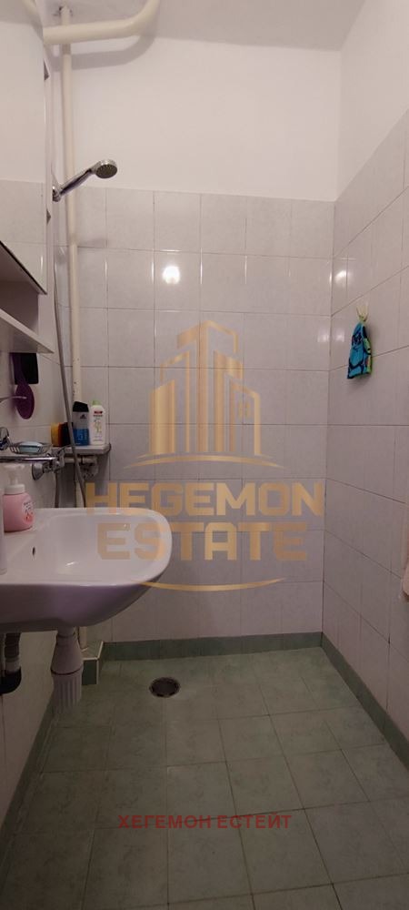 Продаја  2 спаваће собе Варна , Младост 1 , 70 м2 | 42112062 - слика [12]