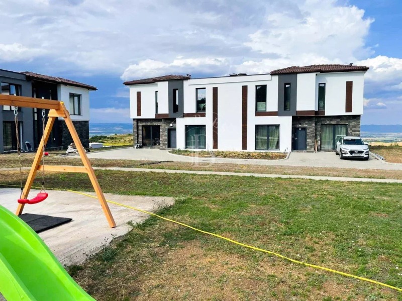 En venta  Casa región Sofia , Pozharevo , 200 metros cuadrados | 70491170 - imagen [10]