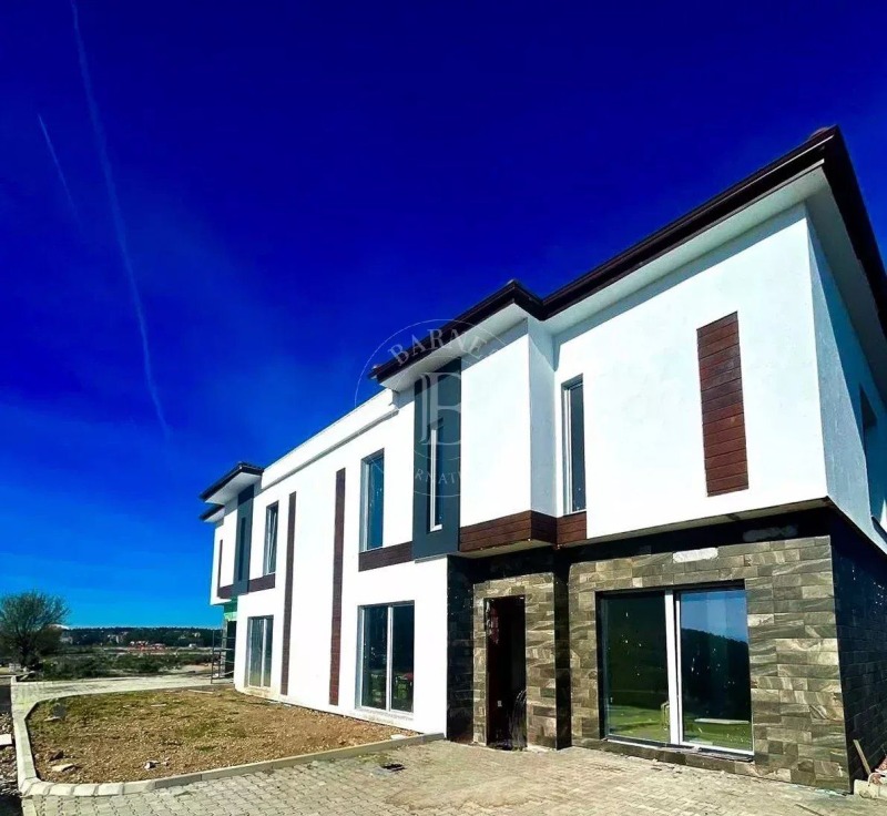 En venta  Casa región Sofia , Pozharevo , 200 metros cuadrados | 70491170 - imagen [11]