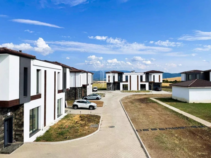 En venta  Casa región Sofia , Pozharevo , 200 metros cuadrados | 70491170 - imagen [3]