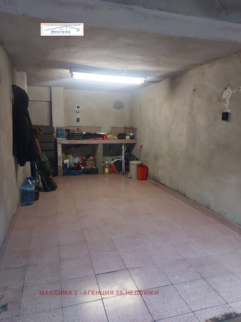 Продава ГАРАЖ, ПАРКОМЯСТО, гр. Плевен, Сторгозия, снимка 2 - Гаражи и паркоместа - 52470280