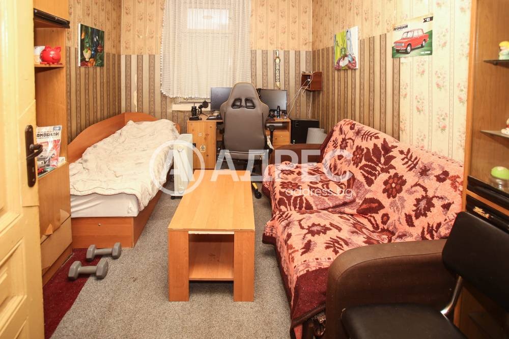 Продава ЕТАЖ ОТ КЪЩА, гр. София, Център, снимка 7 - Етаж от къща - 54110851