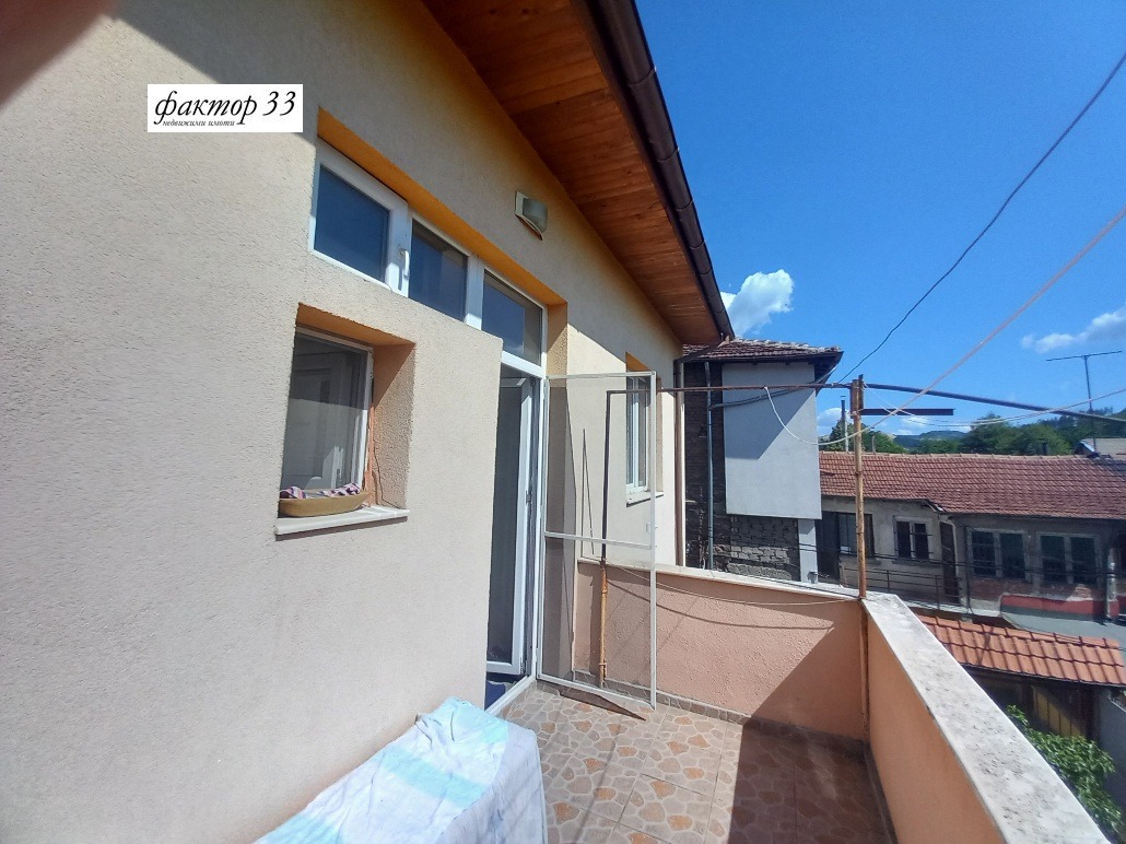 Продава КЪЩА, гр. Костенец, област София област, снимка 2 - Къщи - 51892083