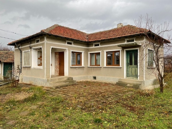 Продава  Къща област Добрич , гр. Генерал Тошево , 80 кв.м | 56251341