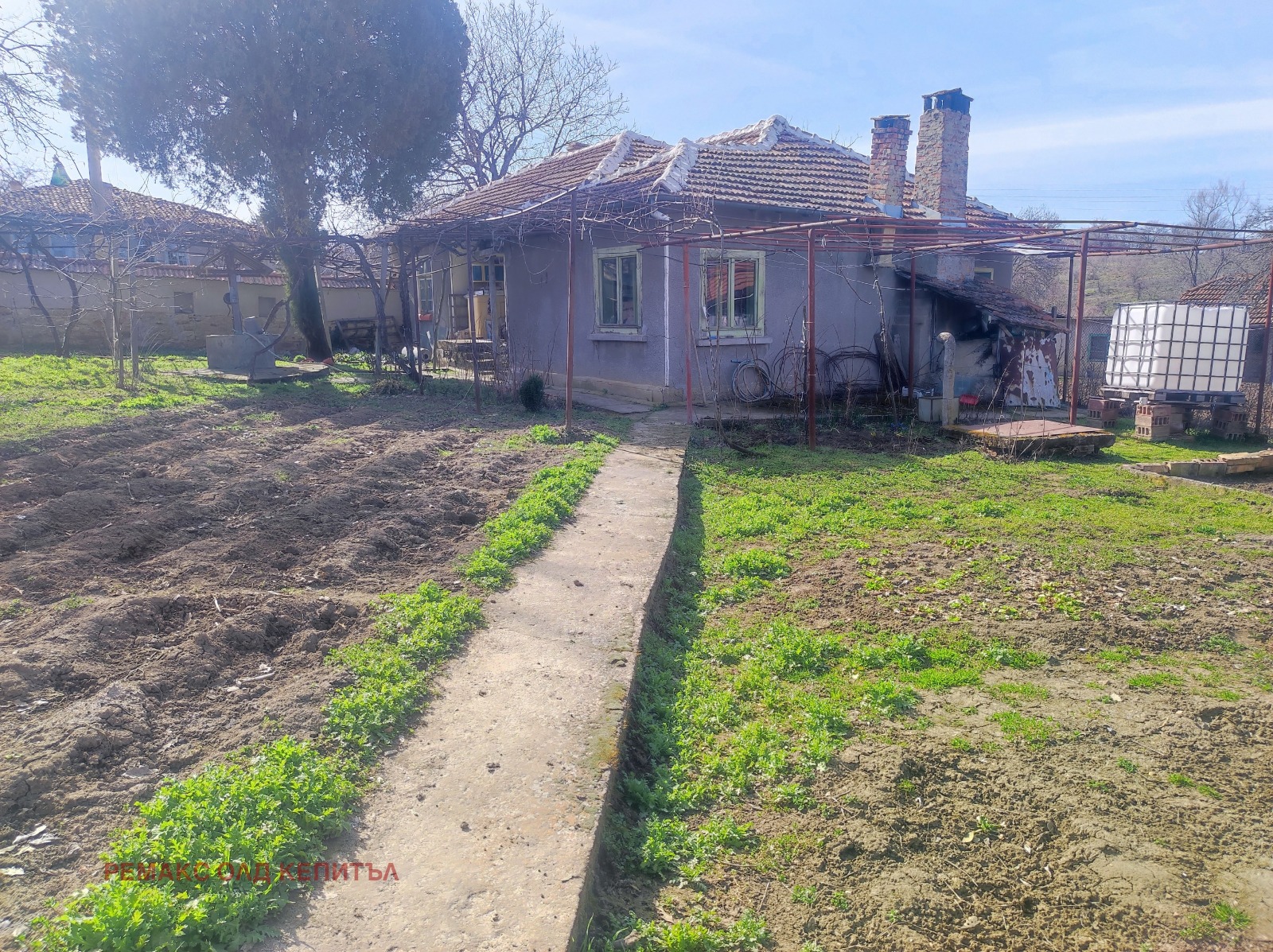 Продава КЪЩА, с. Сушица, област Велико Търново