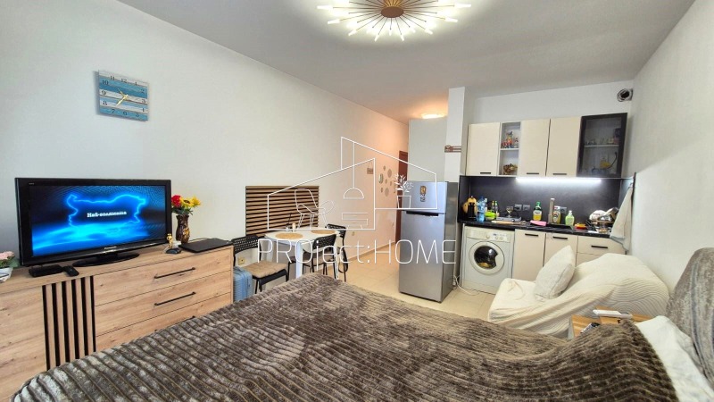 Продава 1-СТАЕН в област Бургас, гр. Свети Влас - 37 кв.м / 57 500 € » 112 460.23 лв., ПРОДЖЕКТ ХОУМ БГ ЕООД