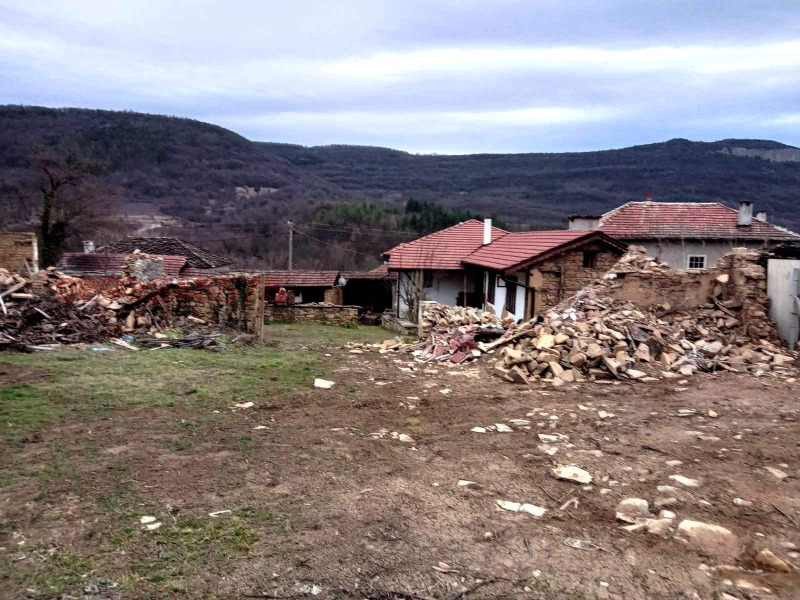 Продава ПАРЦЕЛ, с. Караиванца, област Габрово, снимка 4 - Парцели - 52785638