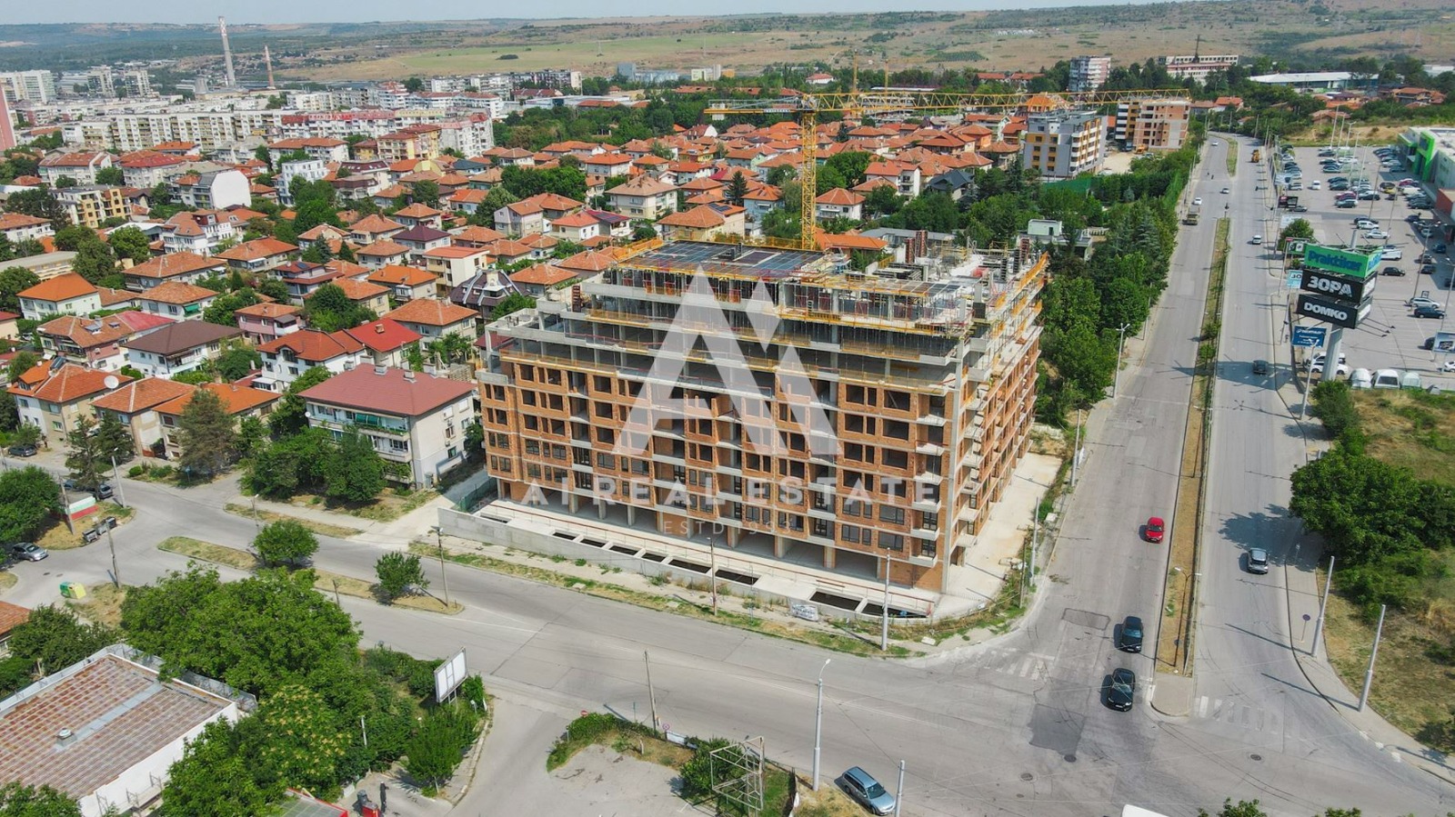 Продава МНОГОСТАЕН, гр. Плевен, Широк център, снимка 3 - Апартаменти - 50193202