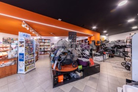 Butikk Ljatno kino Trakija, Varna