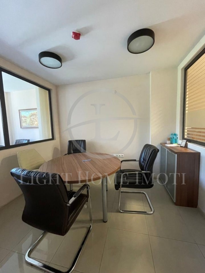En venta  Oficina Plovdiv , Tsentar , 80 metros cuadrados | 31690510 - imagen [2]