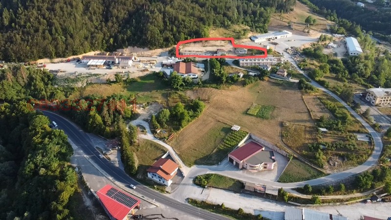 Продава ПРОМ. ПОМЕЩЕНИЕ, с. Средногорци, област Смолян, снимка 4 - Производствени сгради - 52779929