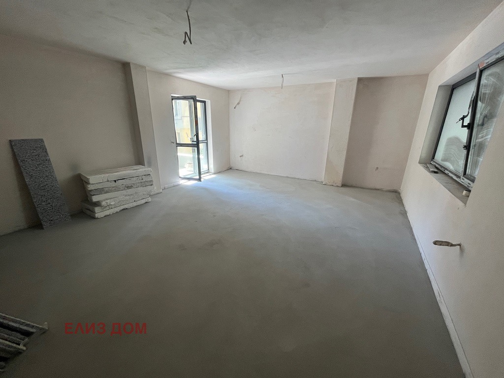 Продава 3-СТАЕН, гр. Варна, Окръжна болница-Генерали, снимка 2 - Апартаменти - 55937956