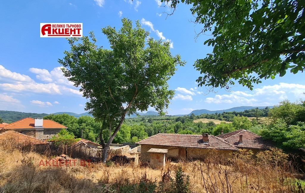 Продава КЪЩА, с. Славейково, област Габрово, снимка 2 - Къщи - 52320760