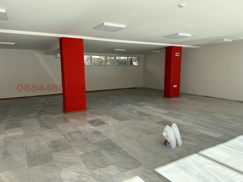 Продава МАГАЗИН, гр. Ловеч, Център, снимка 5 - Магазини - 52802141